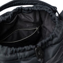 Sandqvist Curve - Beuteltasche 34 cm (black) - Ansicht 5
