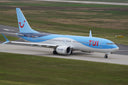 TUI fly Boeing 737 in TUI-blauer Lackierung am Flughafen Hannover - TUI fly Handgepäck Maße und Tarife 2026