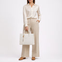 Liu Jo Halona - Henkeltasche M 32 cm (cream) - Ansicht 7