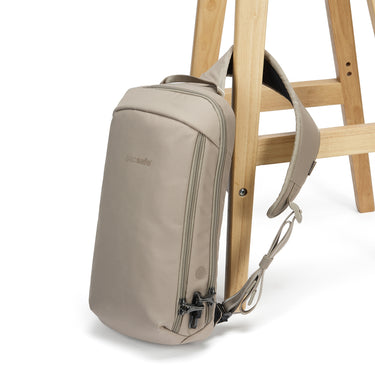 pacsafe V Tech Sling - Umhängetasche 40 cm (beige) - Ansicht 6