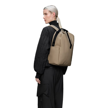Rains Clip Front - Rucksack 16" 44 cm (beige) - Ansicht 5