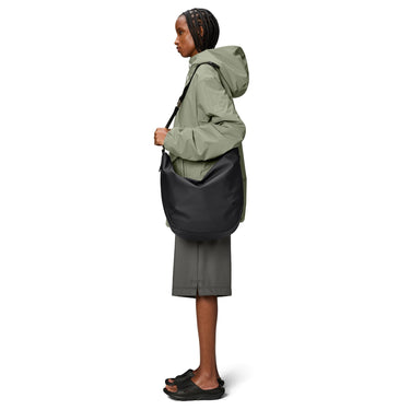 Rains Valera - Schultertasche 40 cm (black) - Ansicht 5